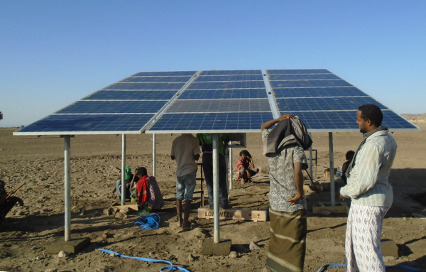 Bau von Solaranlagen in Äthiopien