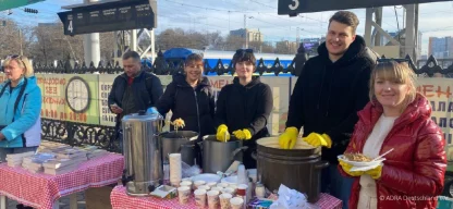 Verteilung von Lebensmitteln Bahnhof Odessa