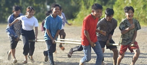 Kinder aus Myanmar flüchten nach Indien und finden sich in einem sicheren Umfeld von ADRA wieder, wo sie rennen, lachen und spielen können