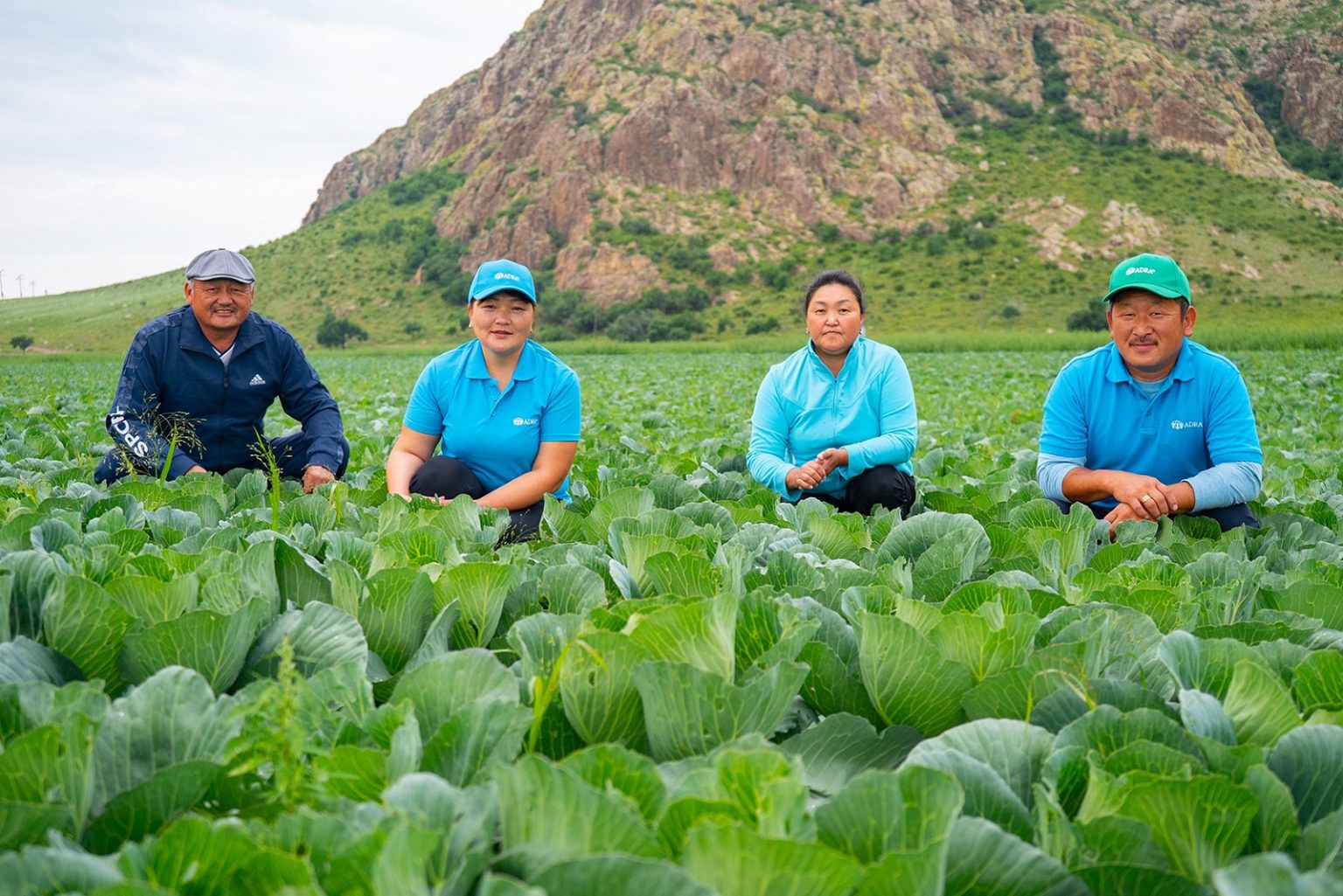 In der Mongolei lernt eine Bauernfamilie mit ADRA Bio-Landwirtschaft, um Einkommen und Erträge nachhaltig zu steigern.