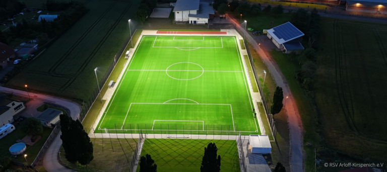 Fluthilfe RSV Arloff-Kirspenich - neuer Kunstrasenplatz in Arloff-Kirspenich mit Flutlicht und Kleinspielfeld eröffnet