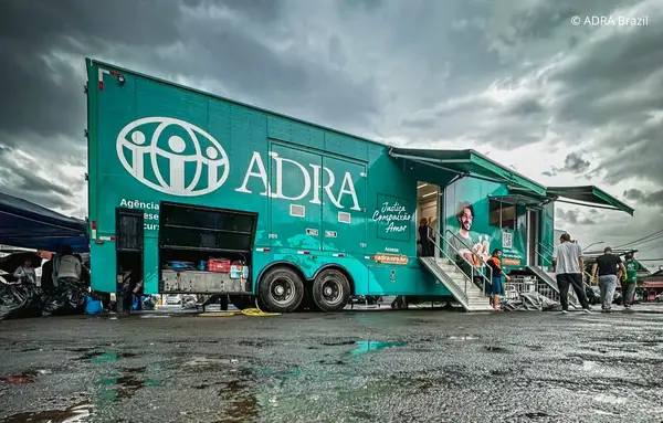 Spezieller Lastwagen von ADRA für schnelle Hilfe nach der Flutkatastrophe