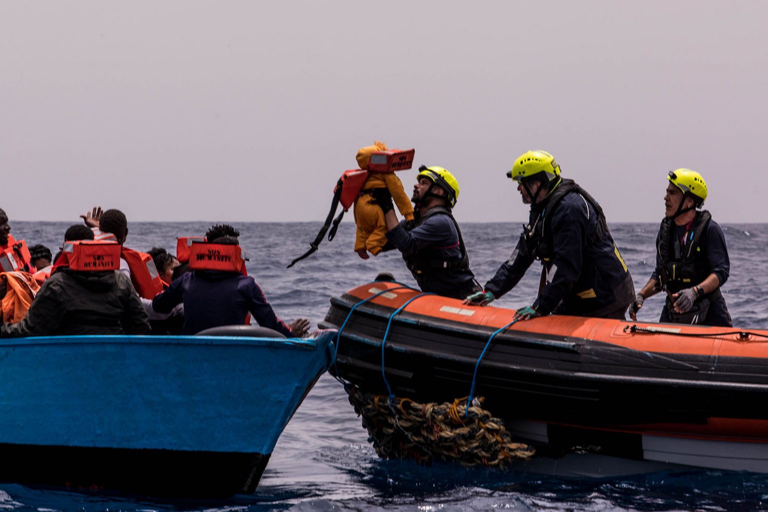 SOS Humanity fordert, dass die EU die Seenotrettung im Mittelmeer wieder selbst übernimmt. Foto: SOS Humanity/Wanda Proft