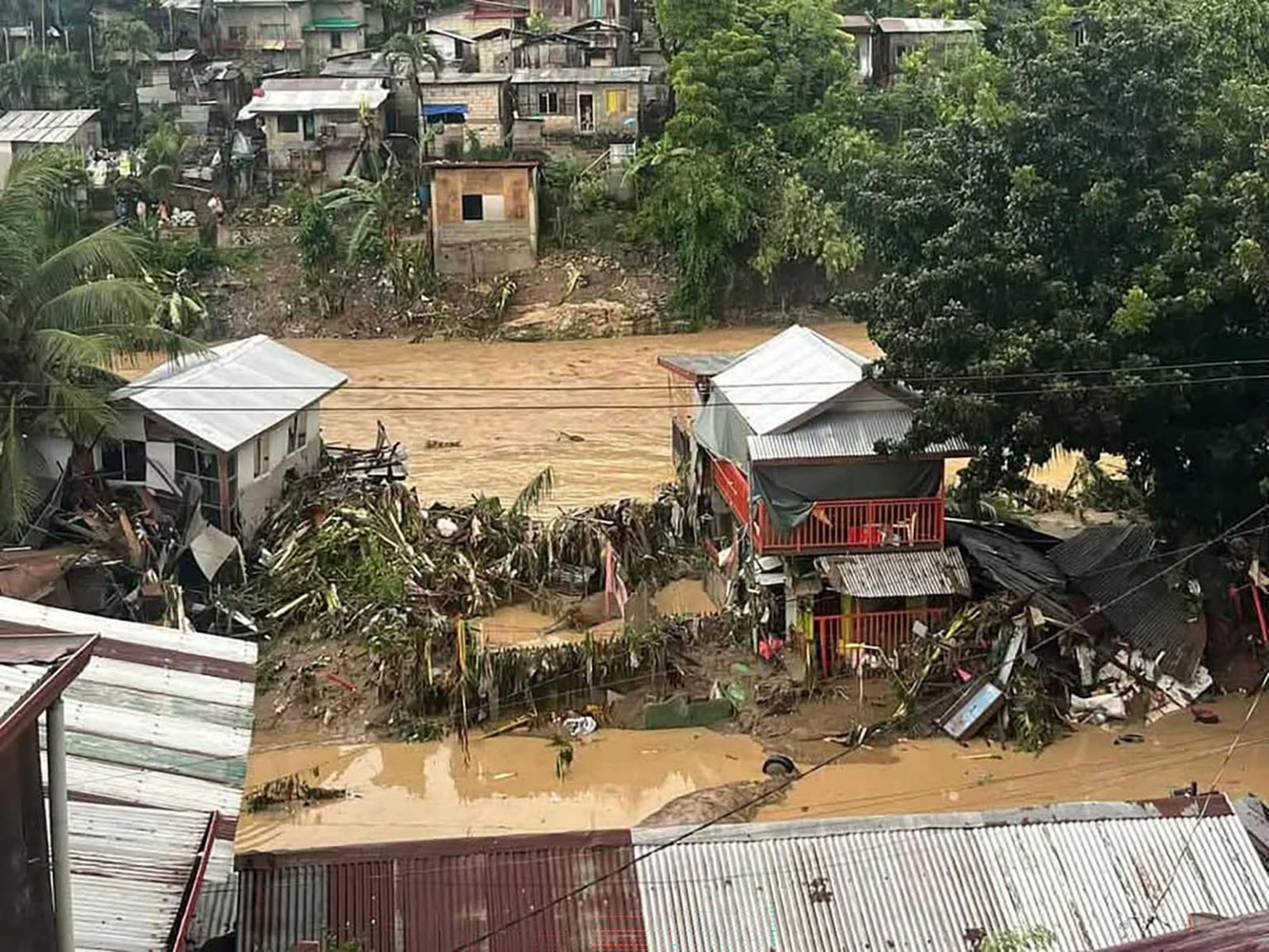 Auswirkungen des Sturms Kalmaegi auf den Philippinen. (FOTO: ADRA Philippinen)