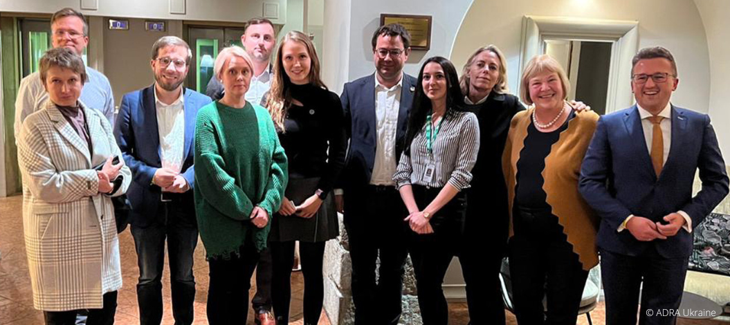 Mitglieder des Haushaltsausschusses des Deutschen Bundestag besuchen ADRA in der Ukraine